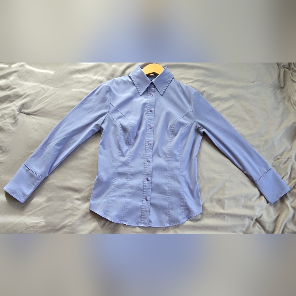 Express Women's Periwinkle Blue Button-Up Shirt Size 6